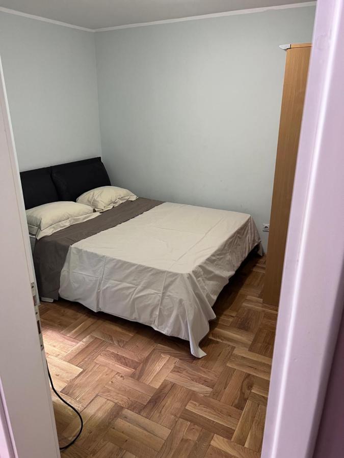 Apartman Apartman Mv *